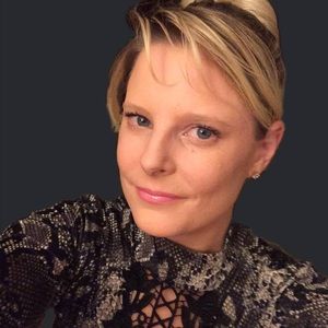 Meet your Posher, Casey